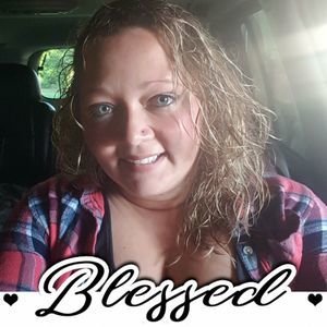 Meet your Posher, Hollie